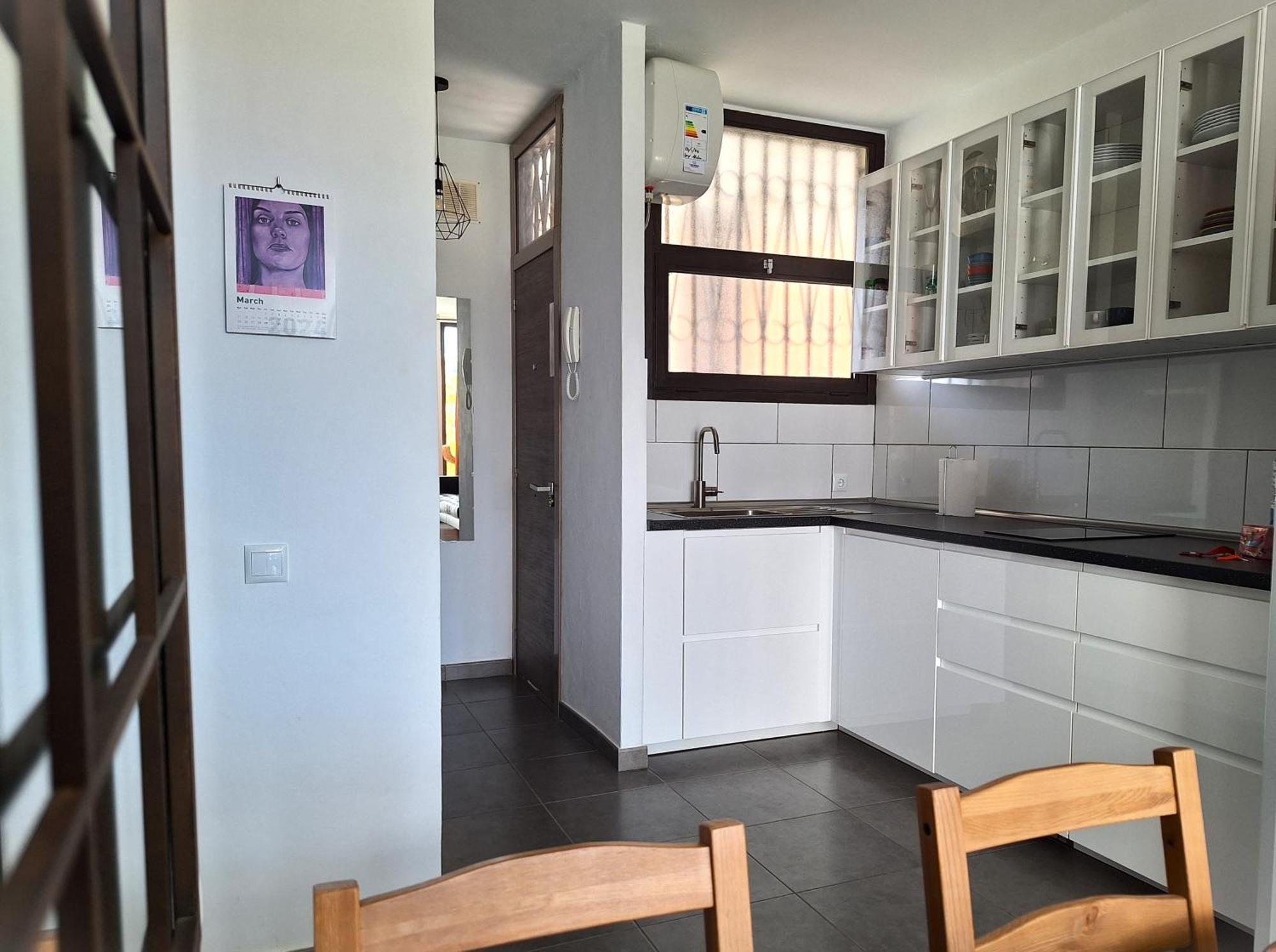 Stylish 2-bedroom Yumbo Vakantiehuis